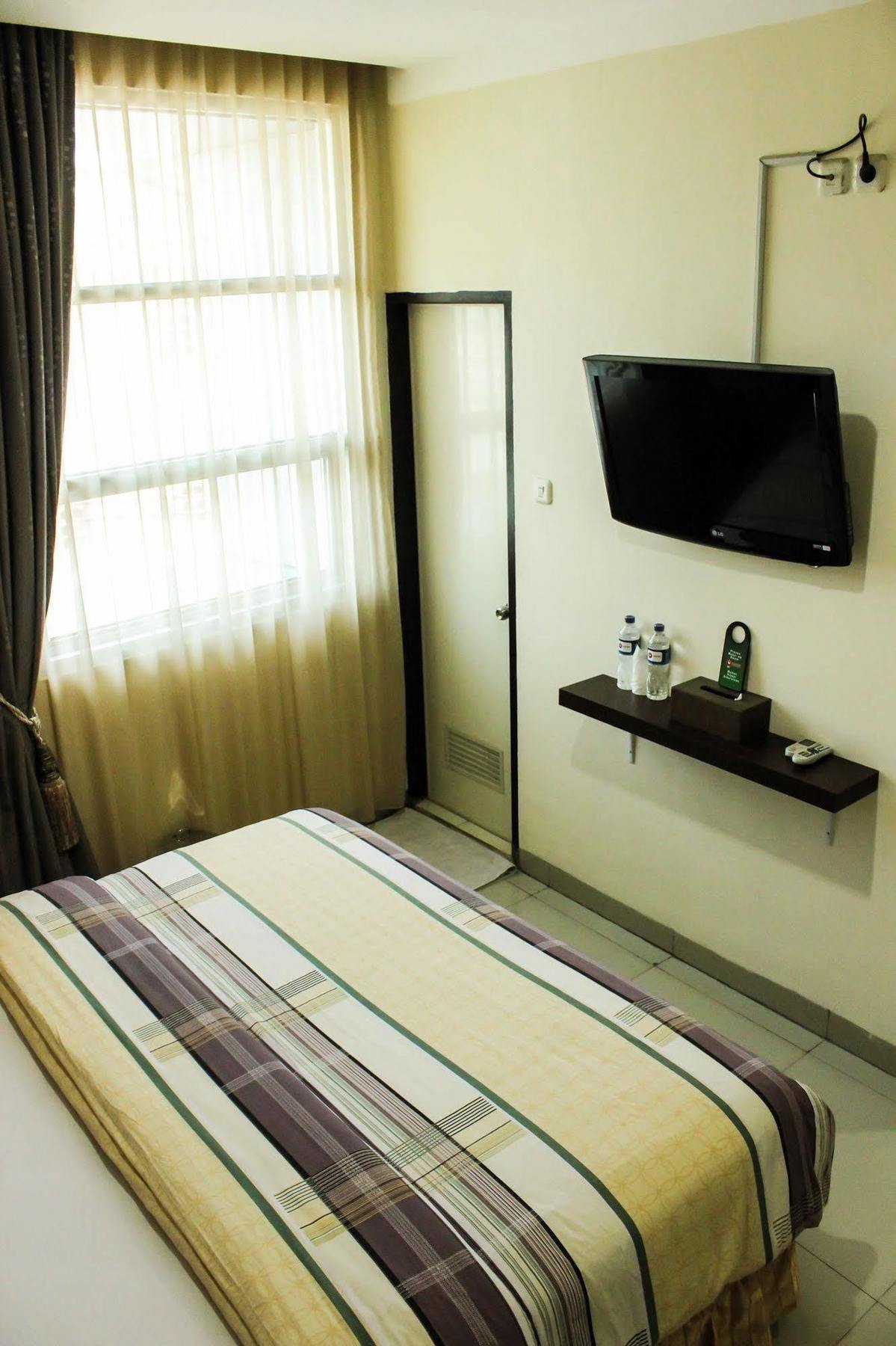 Vindhika Hotel Makassar Eksteriør bilde