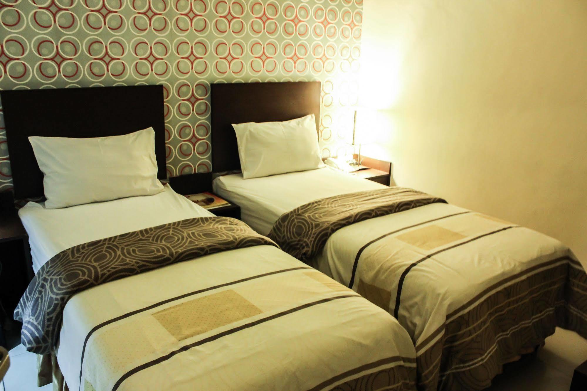 Vindhika Hotel Makassar Eksteriør bilde